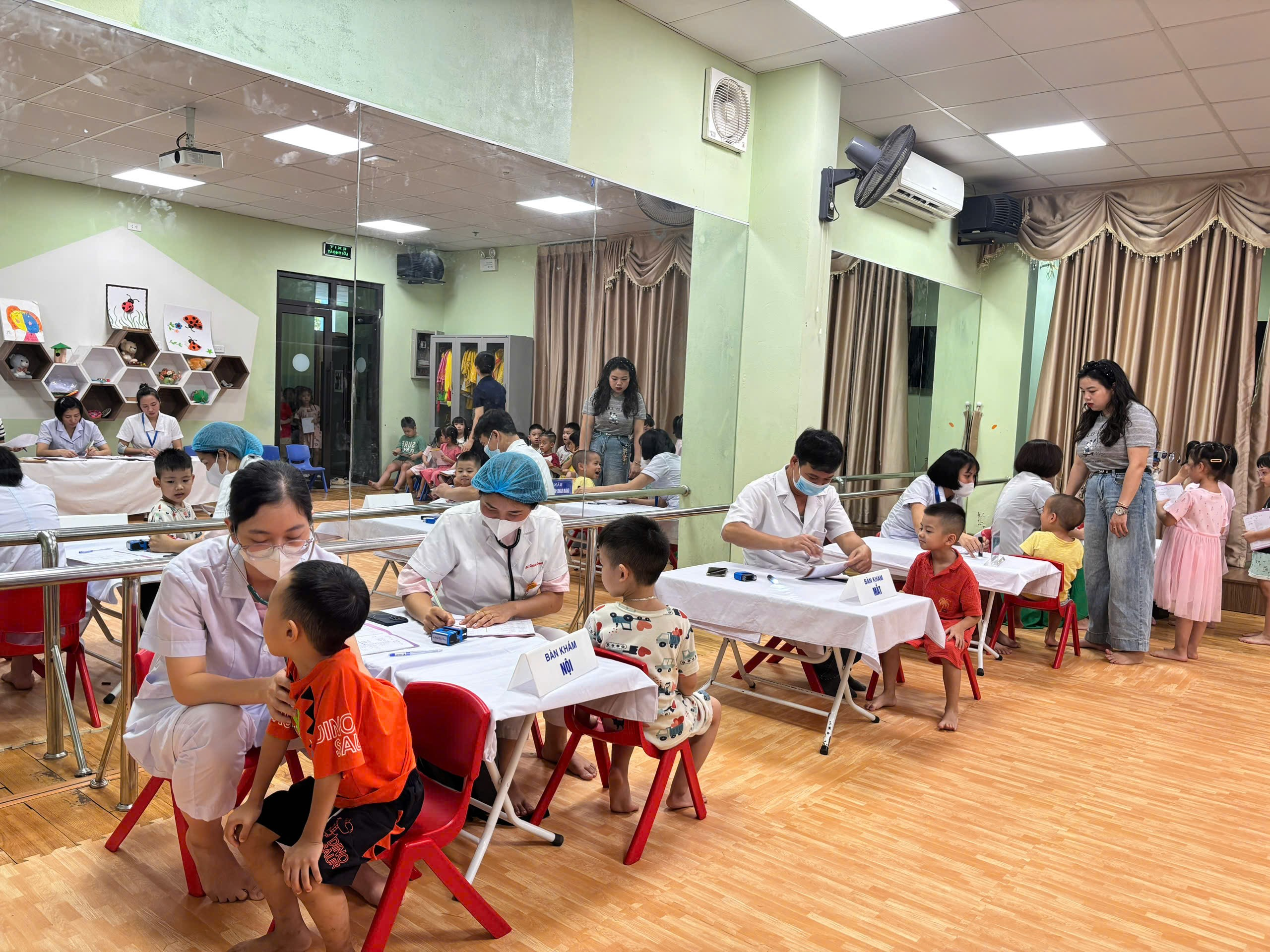 https://mnsaomai.ngocha.edu.vn/UploadFinder/images/2025/9/11/11092025115952_1.png
